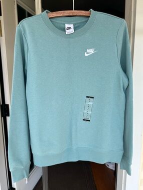 Nike women’s Crewneck Pullover Sweatshirt in Seafoam Green White Swoosh Small